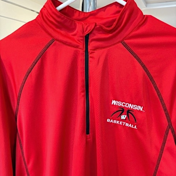 Wisconsin Badgers Quarter Zip Pullover - Men’s Size Large - Picture 2 of 8